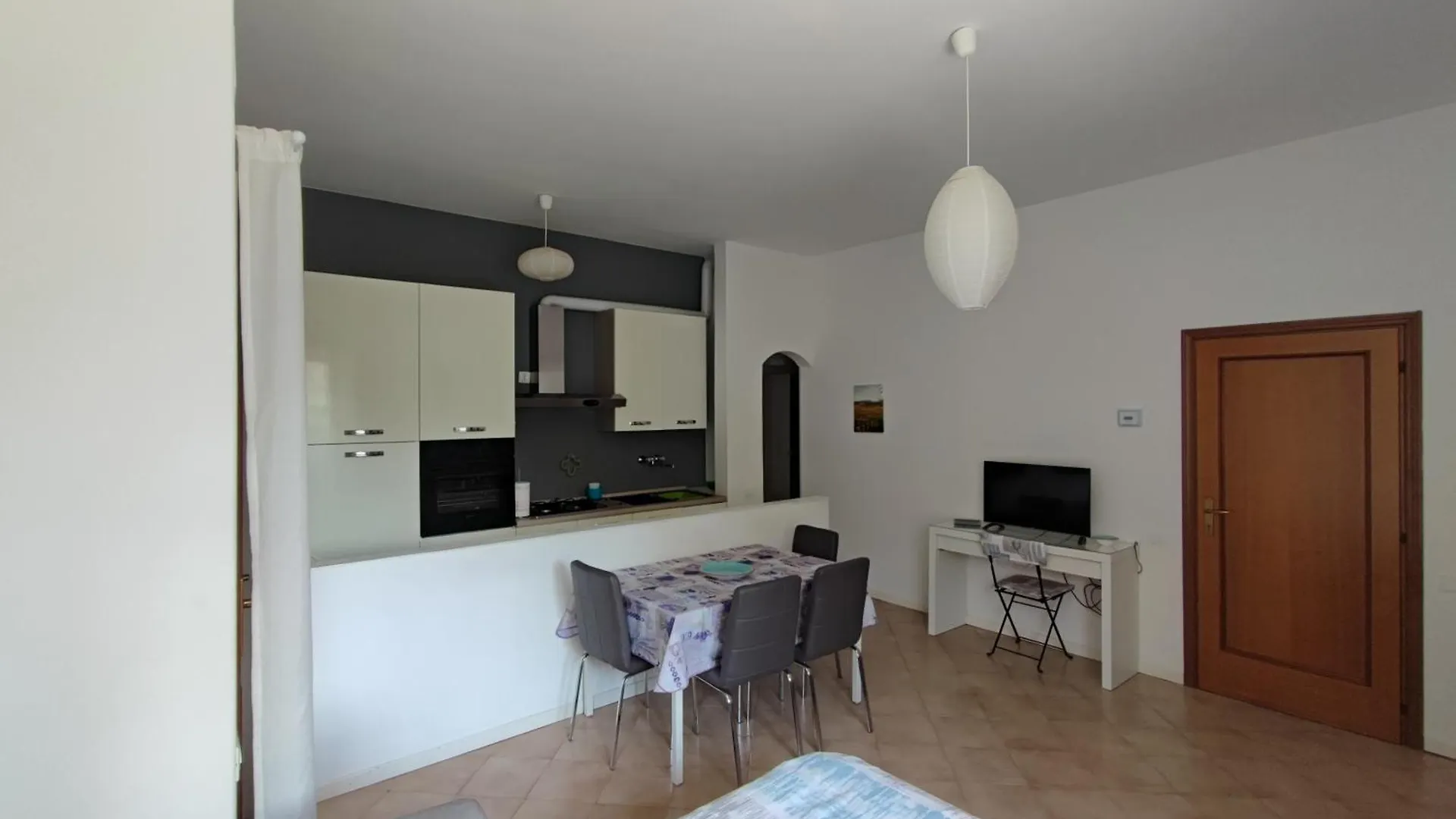 Ampio Bilocale Con Giardino Apartment Riccione 0*,  Italy